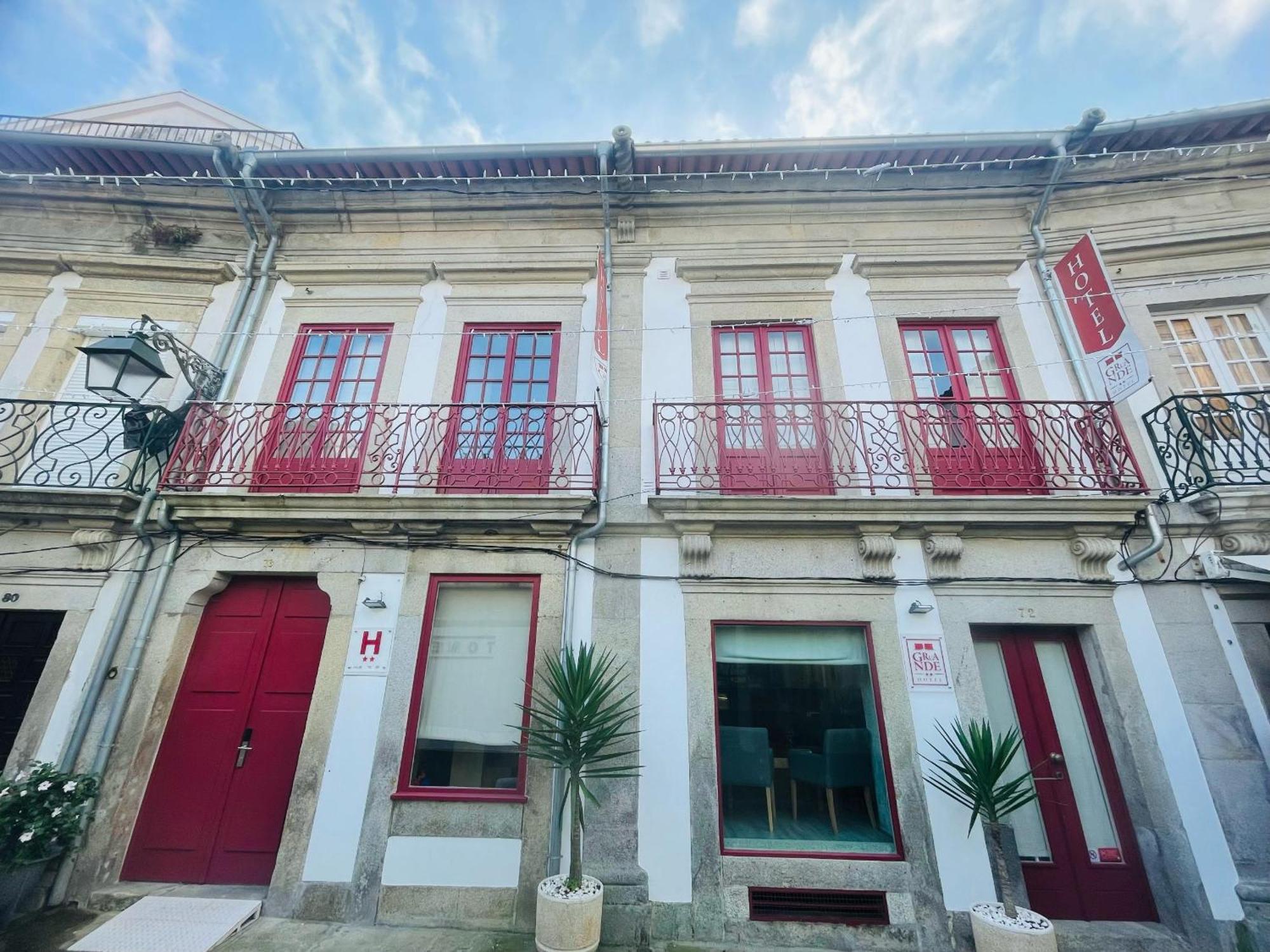 Rua Grande Hotel Viana do Castelo Buitenkant foto